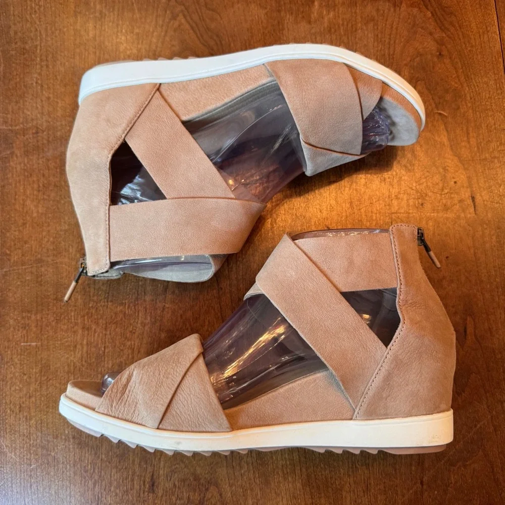 Eileen Fisher Sandals Womens 7 Tan Willow Nubuck Leather Wedge Back Zip Sporty